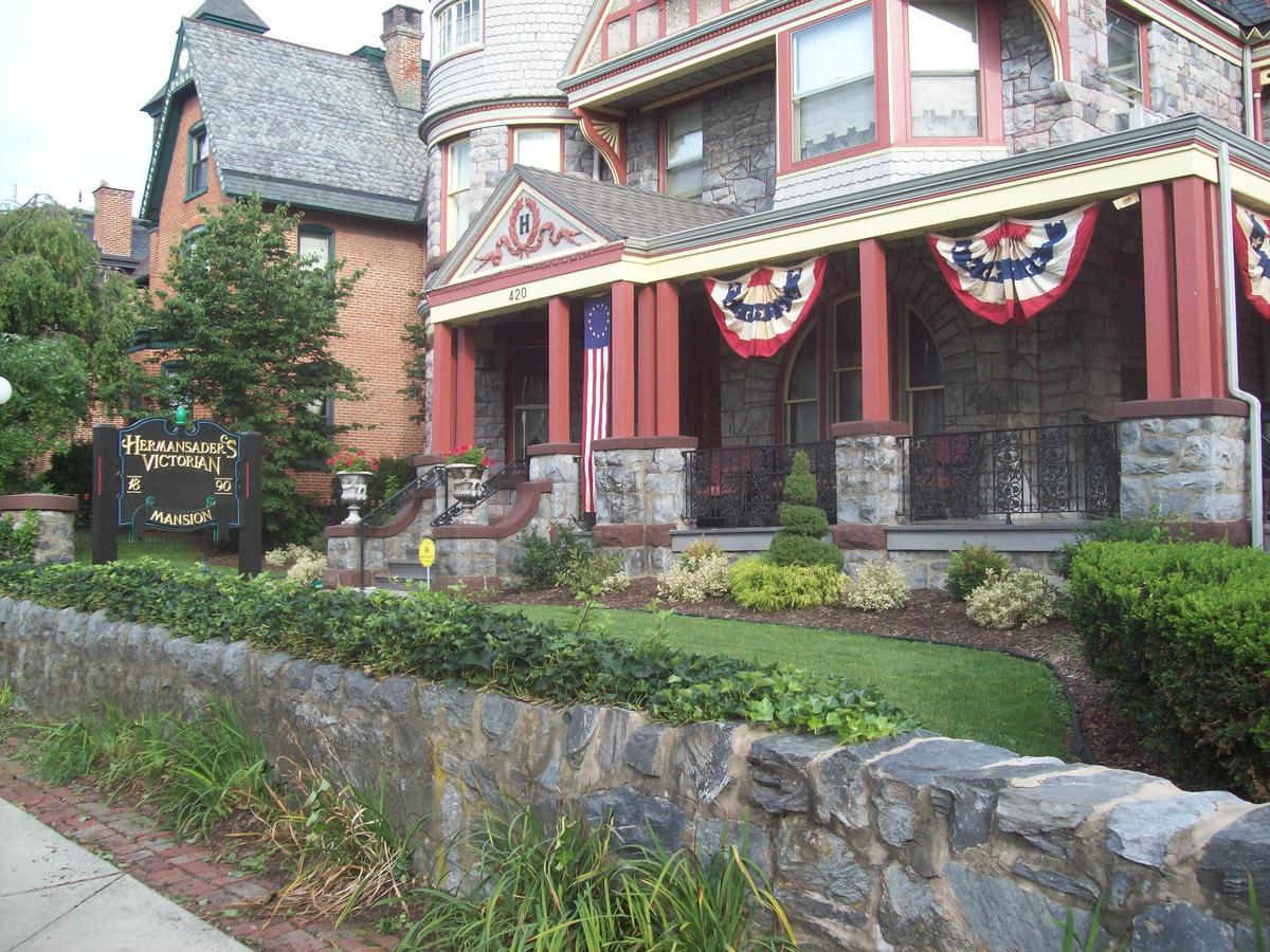 Hermansaders Victorian Mansion B & B 2*
