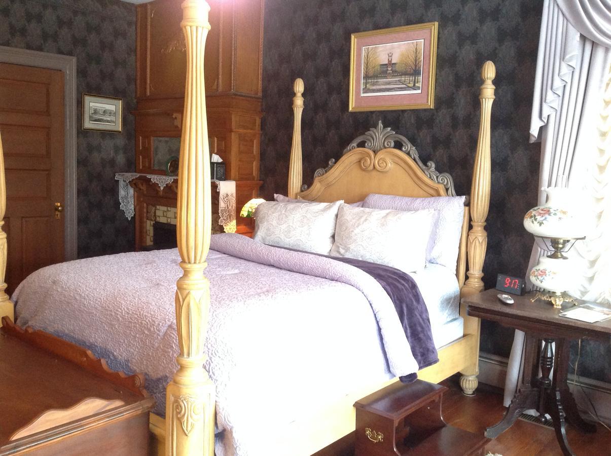 Hermansaders Victorian Mansion B & B 2*